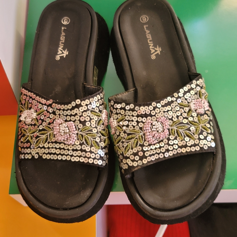 ❗️ LAGUNA VEGAS Black and Pink Embellished Women's Sandals ❗️